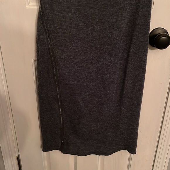 THML zip around dress - Picture 2 of 7